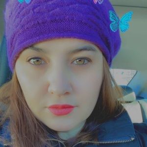 Meet your Posher, Ada